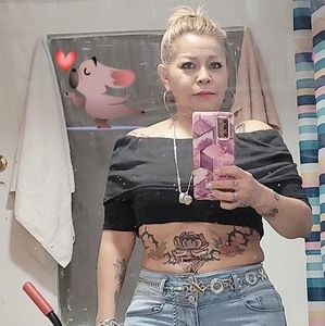 Meet your Posher, Roxana